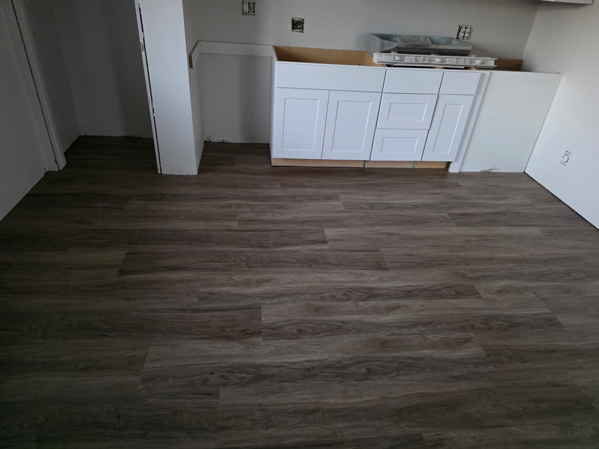 Red Rock Flooring Shares Guidance on Selecting Luxury Vinyl Plank for St. George Homes